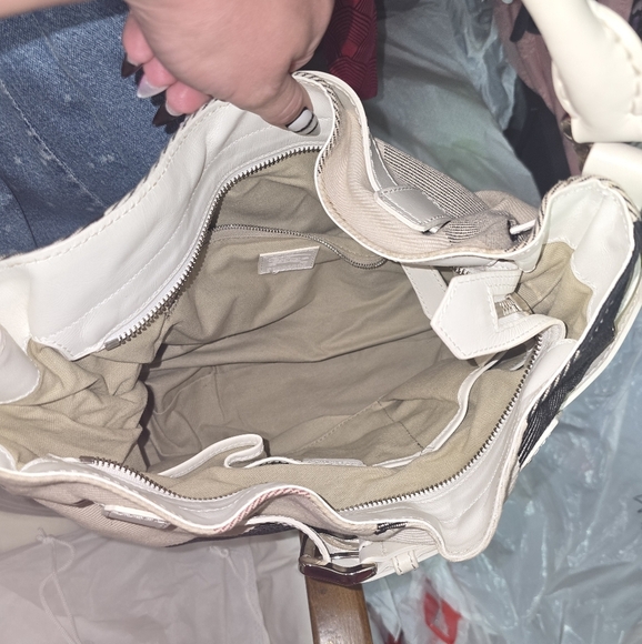 🍁🍂🍁🍂🍁NEED GONE LIKE NEW Burberry Bag MegA Check Nova Leather Buckle Hobo - Picture 16 of 16